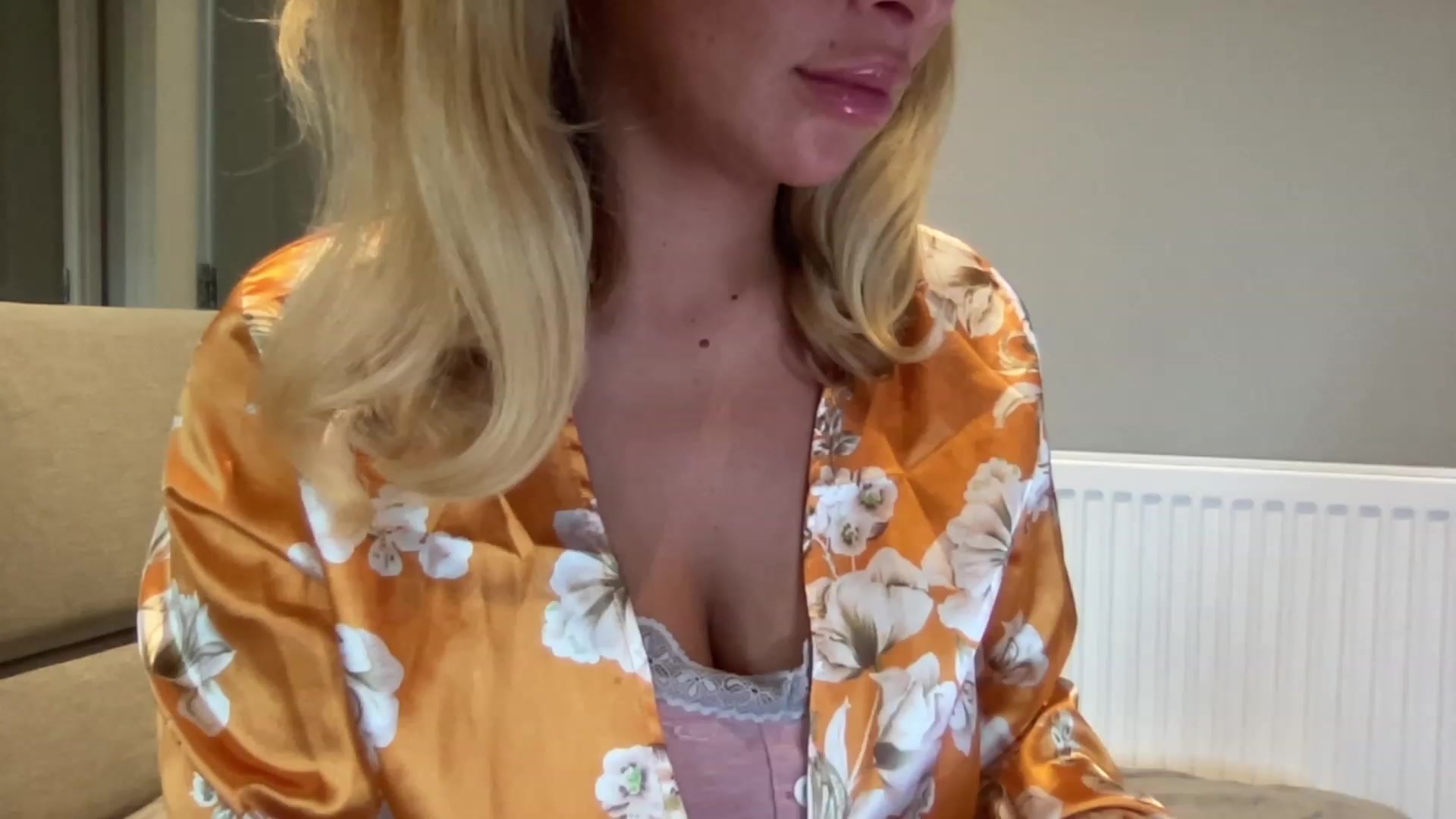 Gallery image thumbnail from GirlnextdoorM's myfreecams stream on, 07/18/2023, 11:43 image 9 of 20