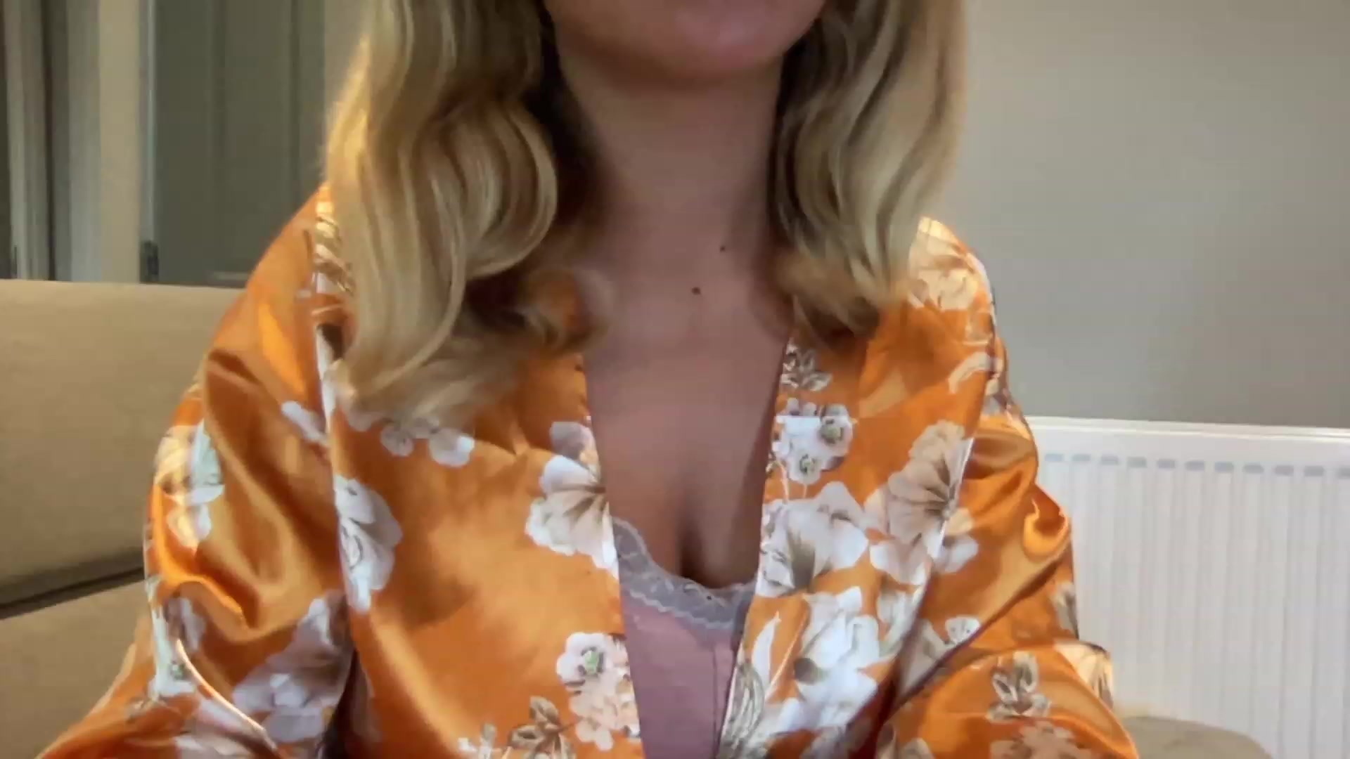 Gallery image thumbnail from GirlnextdoorM's myfreecams stream on, 07/18/2023, 11:43 image 2 of 20