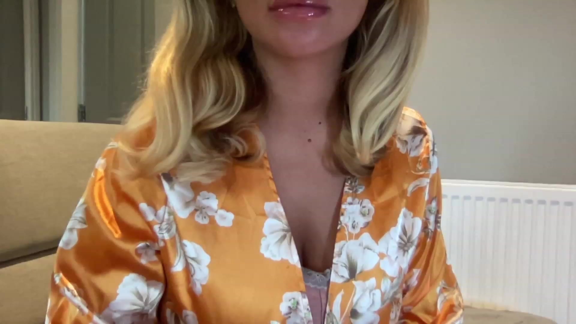 Gallery image thumbnail from GirlnextdoorM's myfreecams stream on, 07/18/2023, 11:43 image 10 of 20