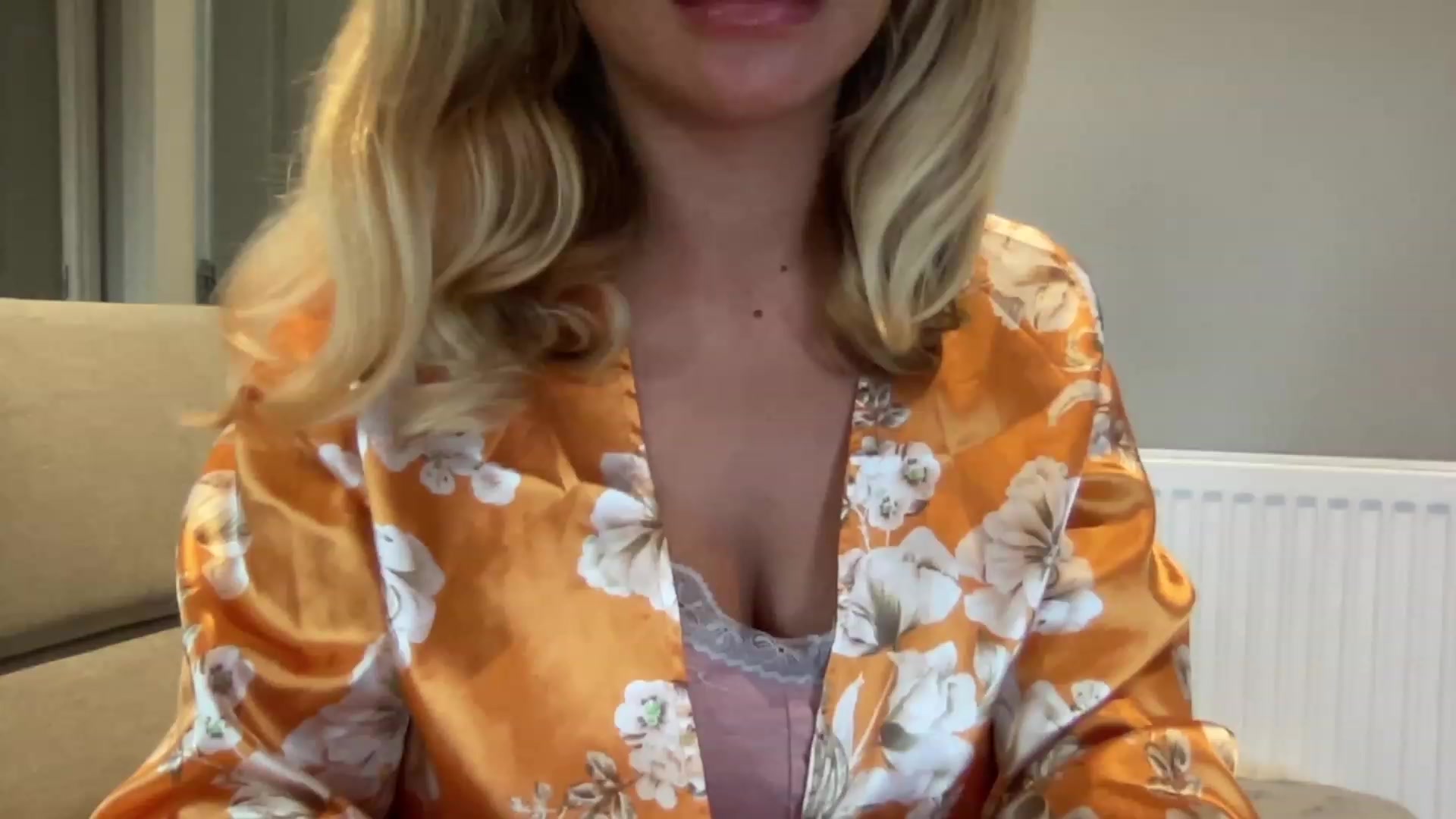 Gallery image thumbnail from GirlnextdoorM's myfreecams stream on, 07/18/2023, 11:43 image 7 of 20