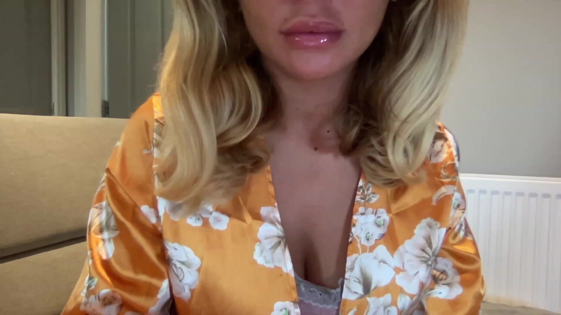 Gallery image thumbnail from GirlnextdoorM's myfreecams stream on, 07/18/2023, 11:43 image 15 of 20