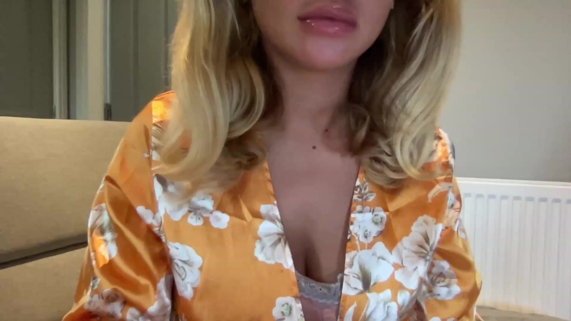 Gallery image thumbnail from GirlnextdoorM's myfreecams stream on, 07/18/2023, 11:43 image 13 of 20