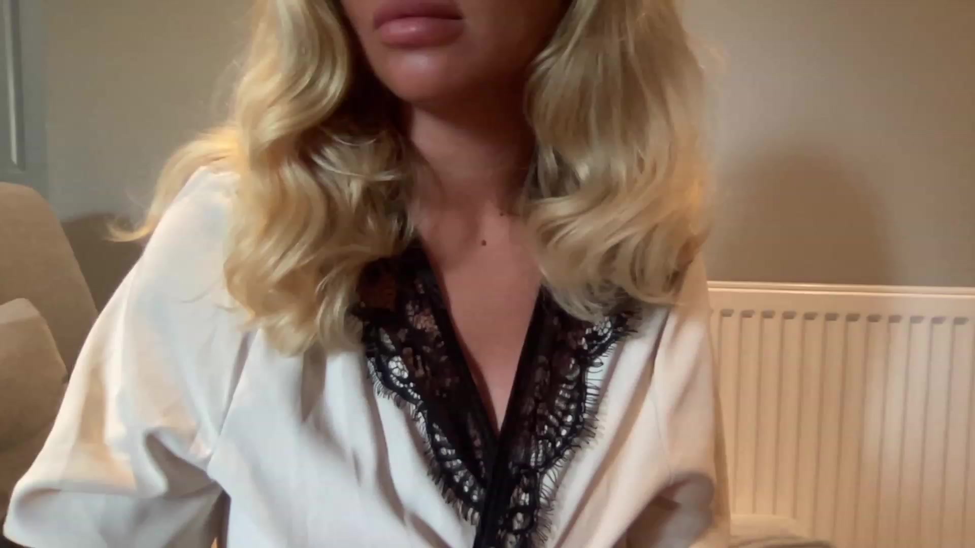 Gallery image thumbnail from GirlnextdoorM's myfreecams stream on, 07/28/2023, 15:10 image 20 of 20