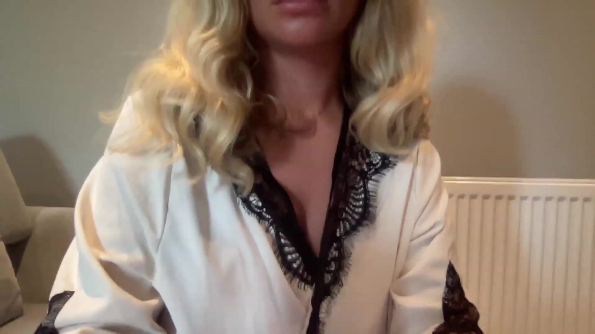 Gallery image thumbnail from GirlnextdoorM's myfreecams stream on, 07/28/2023, 16:17 image 19 of 20