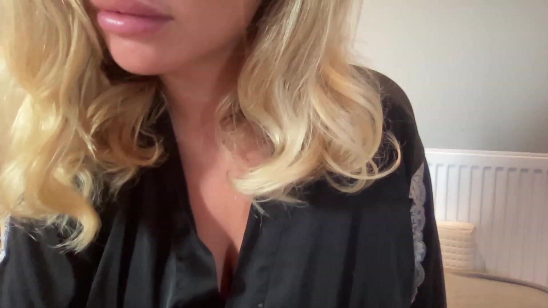 Gallery image thumbnail from GirlnextdoorM's myfreecams stream on, 08/20/2023, 10:53 image 12 of 20