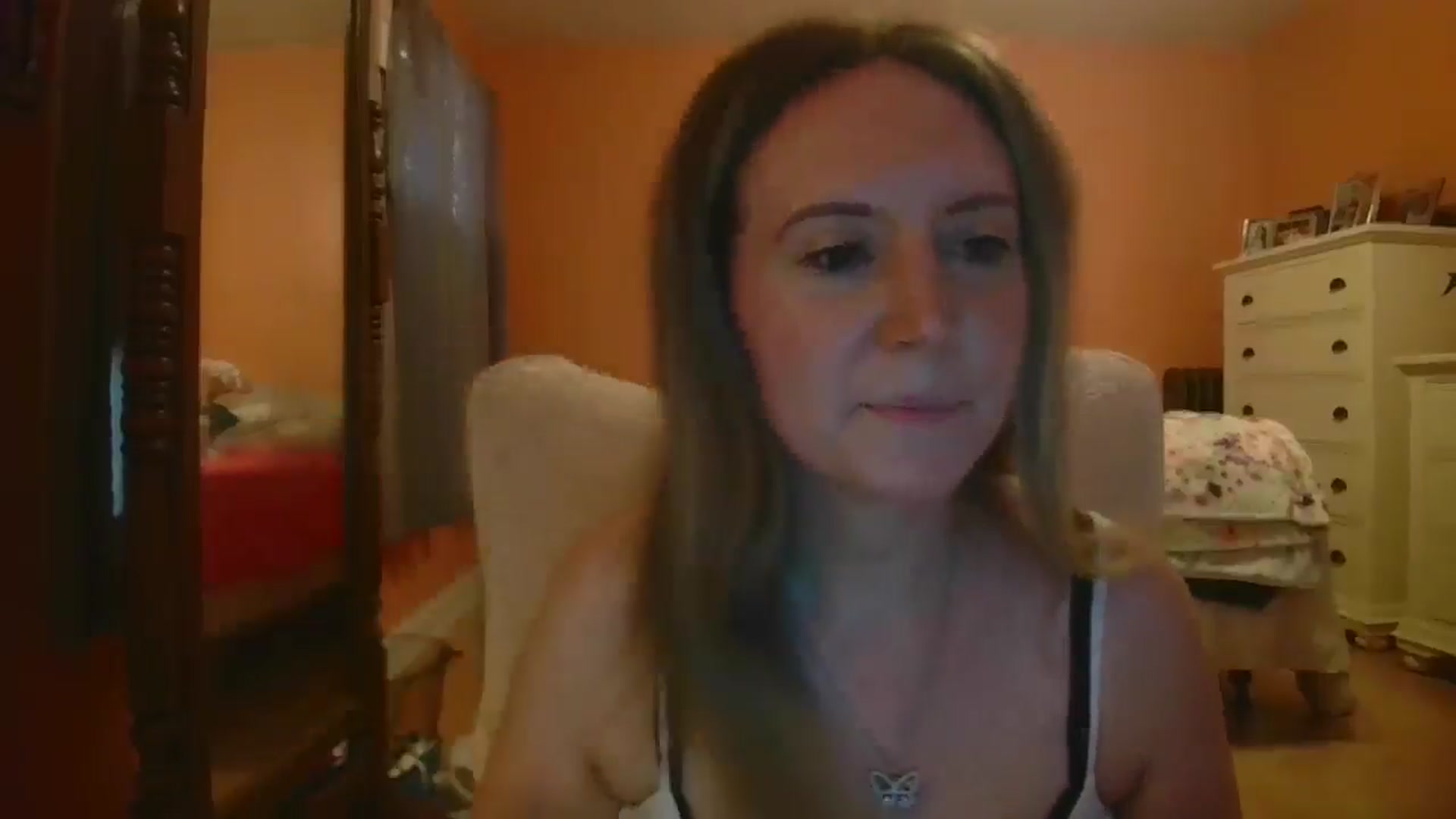 Gallery image thumbnail from Girlnxtdoor7's myfreecams stream on, 08/19/2025, 20:24 image 3 of 20