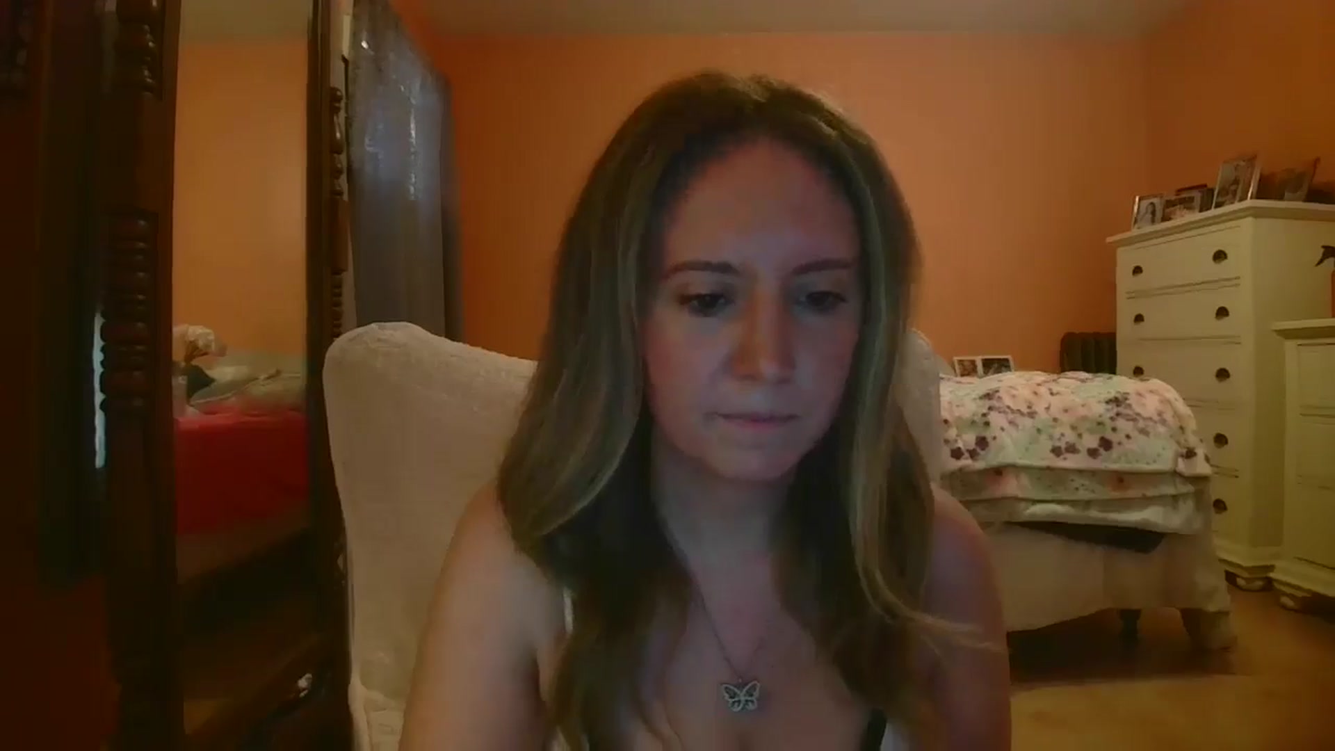 Gallery image thumbnail from Girlnxtdoor7's myfreecams stream on, 08/19/2025, 20:24 image 15 of 20