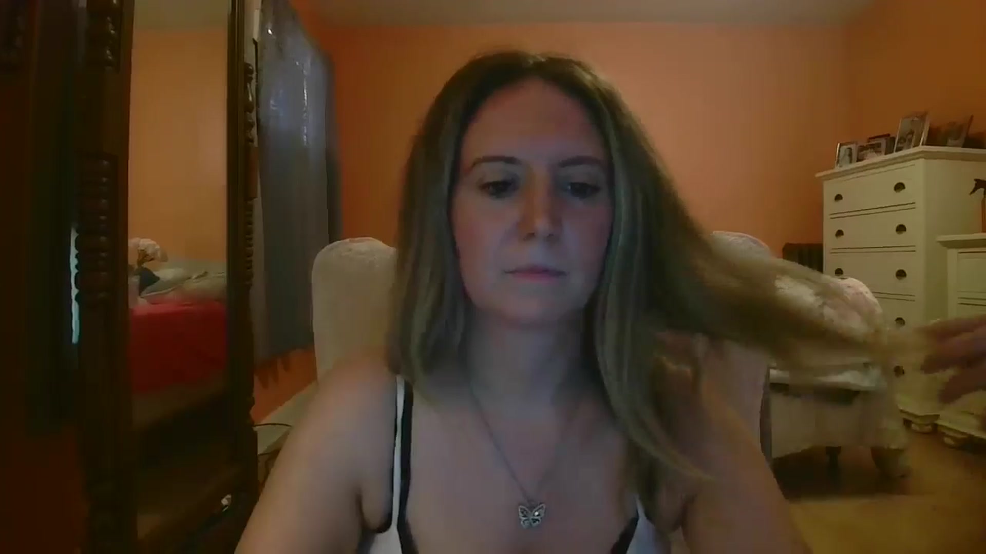 Gallery image thumbnail from Girlnxtdoor7's myfreecams stream on, 08/19/2025, 20:24 image 10 of 20