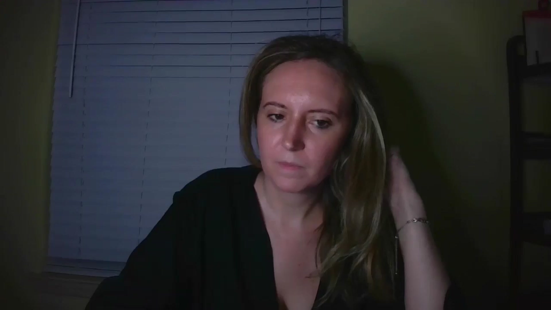Gallery image thumbnail from Girlnxtdoor7's myfreecams stream on, 08/22/2025, 08:29 image 10 of 20