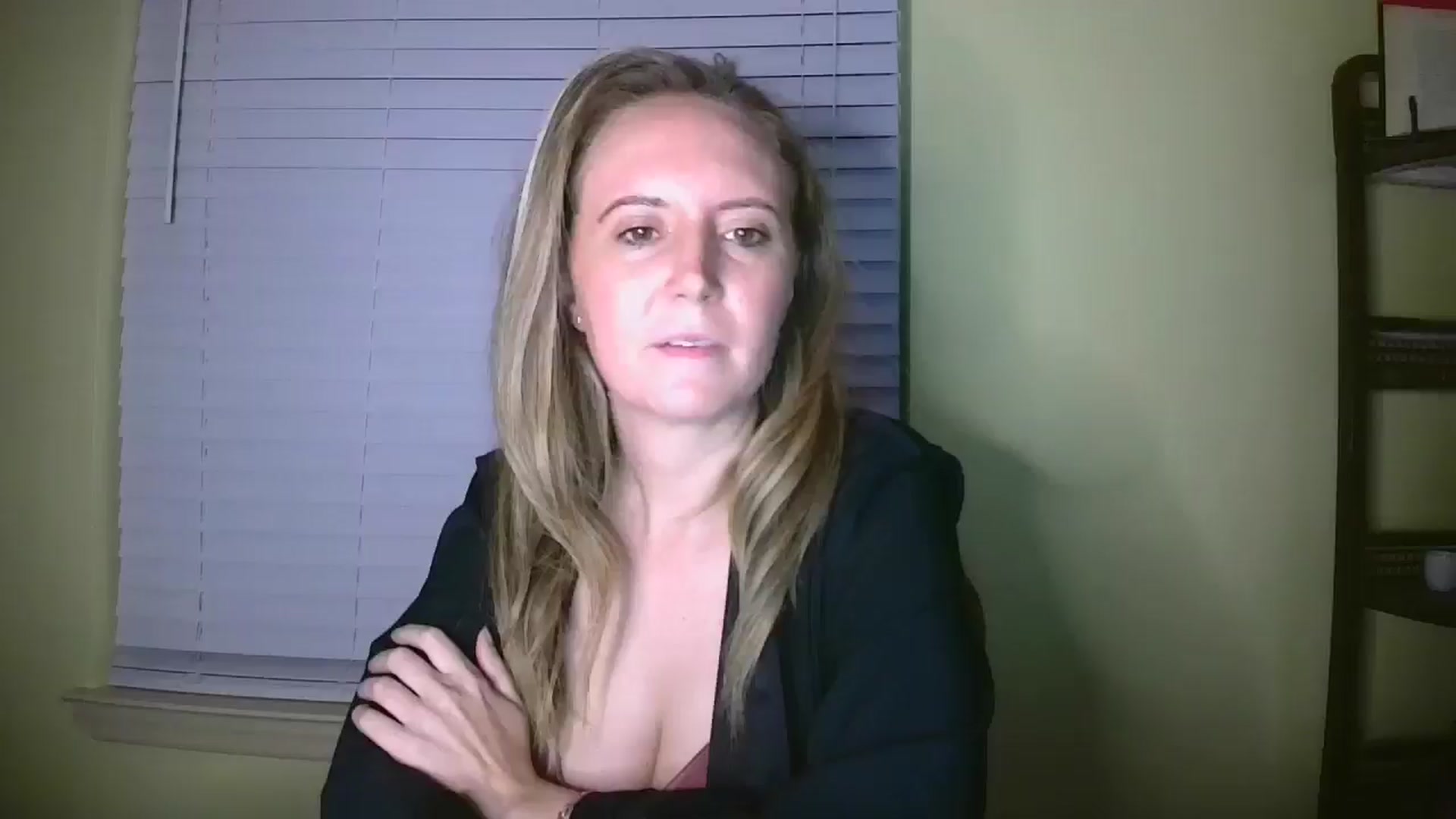 Gallery image thumbnail from Girlnxtdoor7's myfreecams stream on, 08/22/2025, 09:18 image 16 of 20