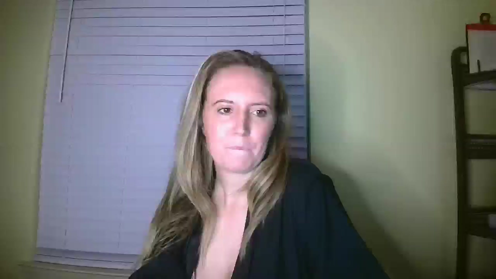 Gallery image thumbnail from Girlnxtdoor7's myfreecams stream on, 08/22/2025, 09:18 image 3 of 20