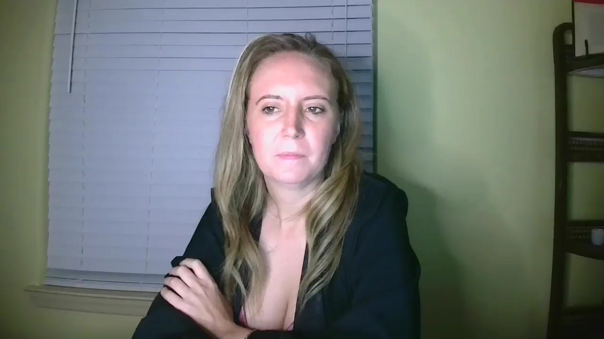 Gallery image thumbnail from Girlnxtdoor7's myfreecams stream on, 08/22/2025, 09:36 image 8 of 20