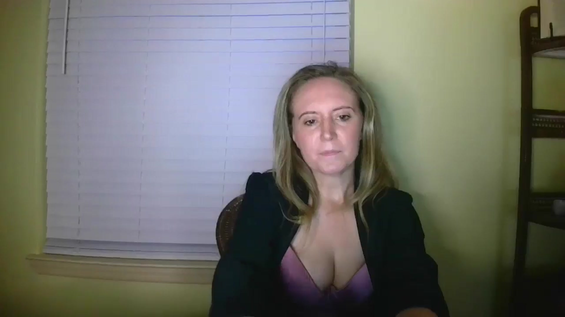 Gallery image thumbnail from Girlnxtdoor7's myfreecams stream on, 08/22/2025, 09:52 image 8 of 20