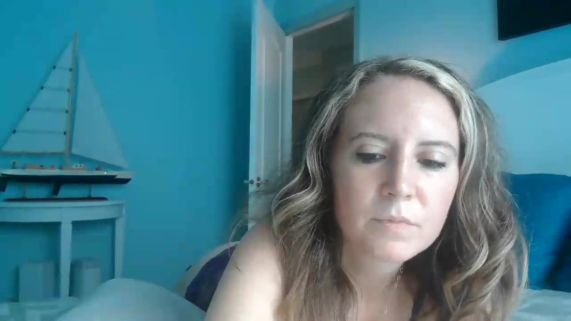 Gallery image thumbnail from Girlnxtdoor7's myfreecams stream on, 07/21/2026, 19:05 image 12 of 20