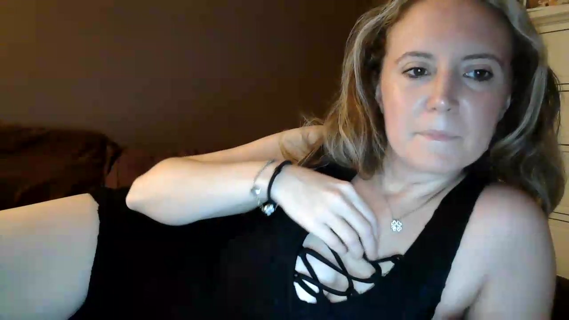 Gallery image thumbnail from Girlnxtdoor7's myfreecams stream on, 07/28/2026, 23:49 image 17 of 20