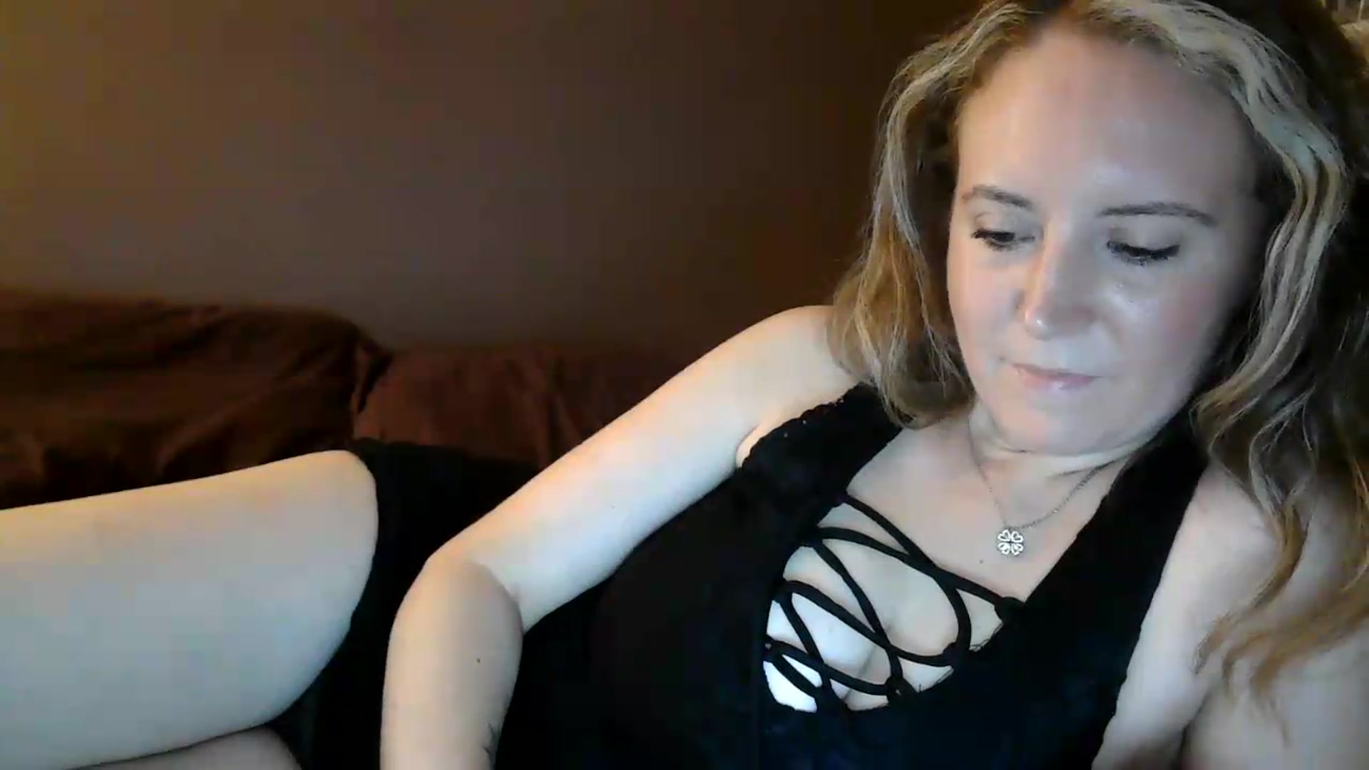 Gallery image thumbnail from Girlnxtdoor7's myfreecams stream on, 07/28/2026, 23:49 image 12 of 20