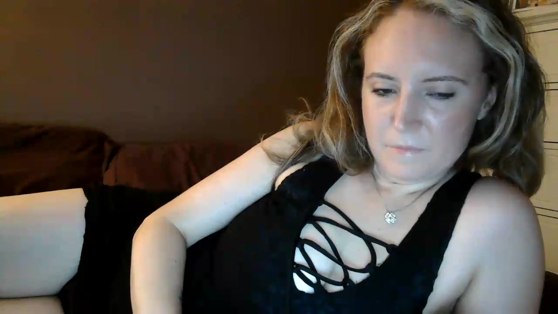 Gallery image thumbnail from Girlnxtdoor7's myfreecams stream on, 07/28/2026, 23:49 image 16 of 20