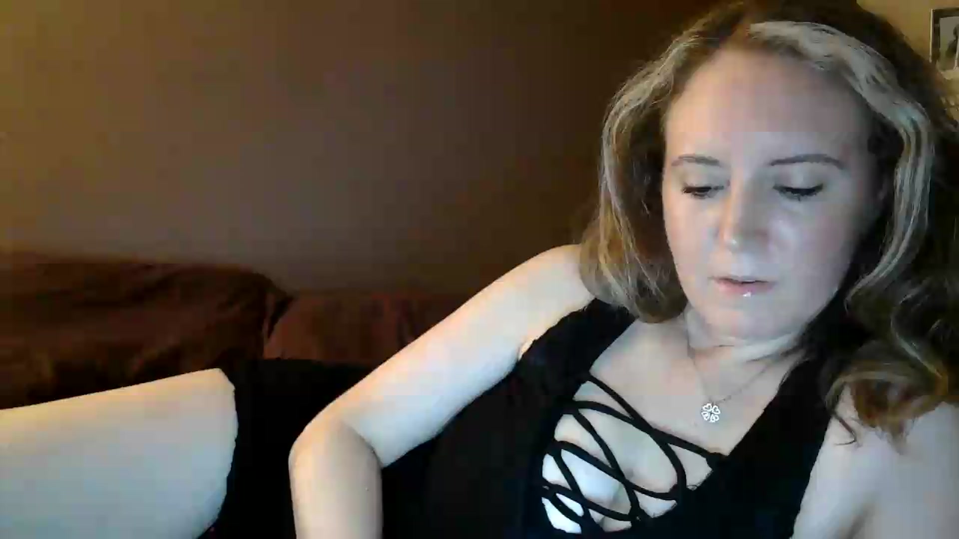Gallery image thumbnail from Girlnxtdoor7's myfreecams stream on, 07/28/2026, 23:49 image 1 of 20