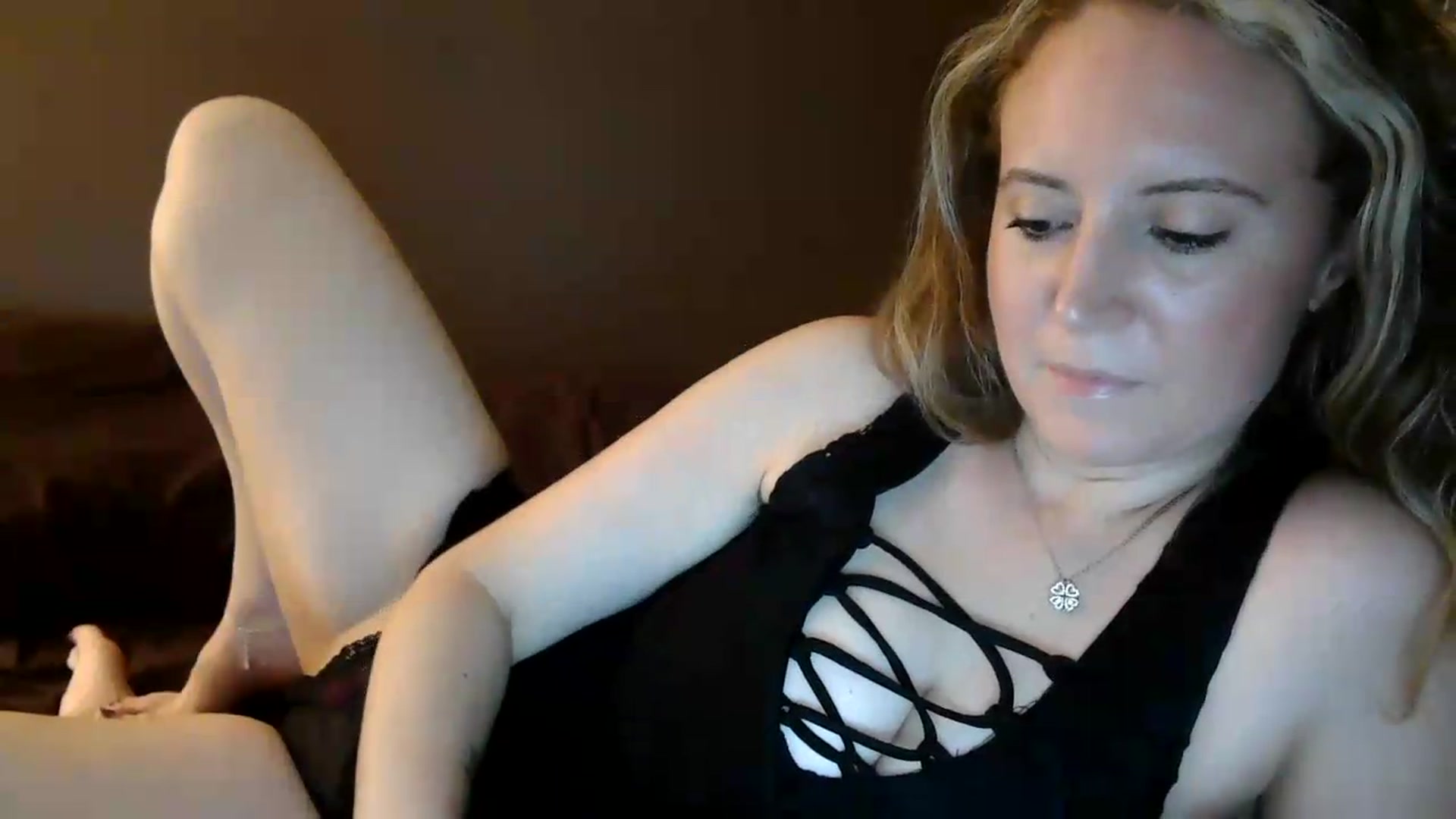 Gallery image thumbnail from Girlnxtdoor7's myfreecams stream on, 07/28/2026, 23:49 image 9 of 20