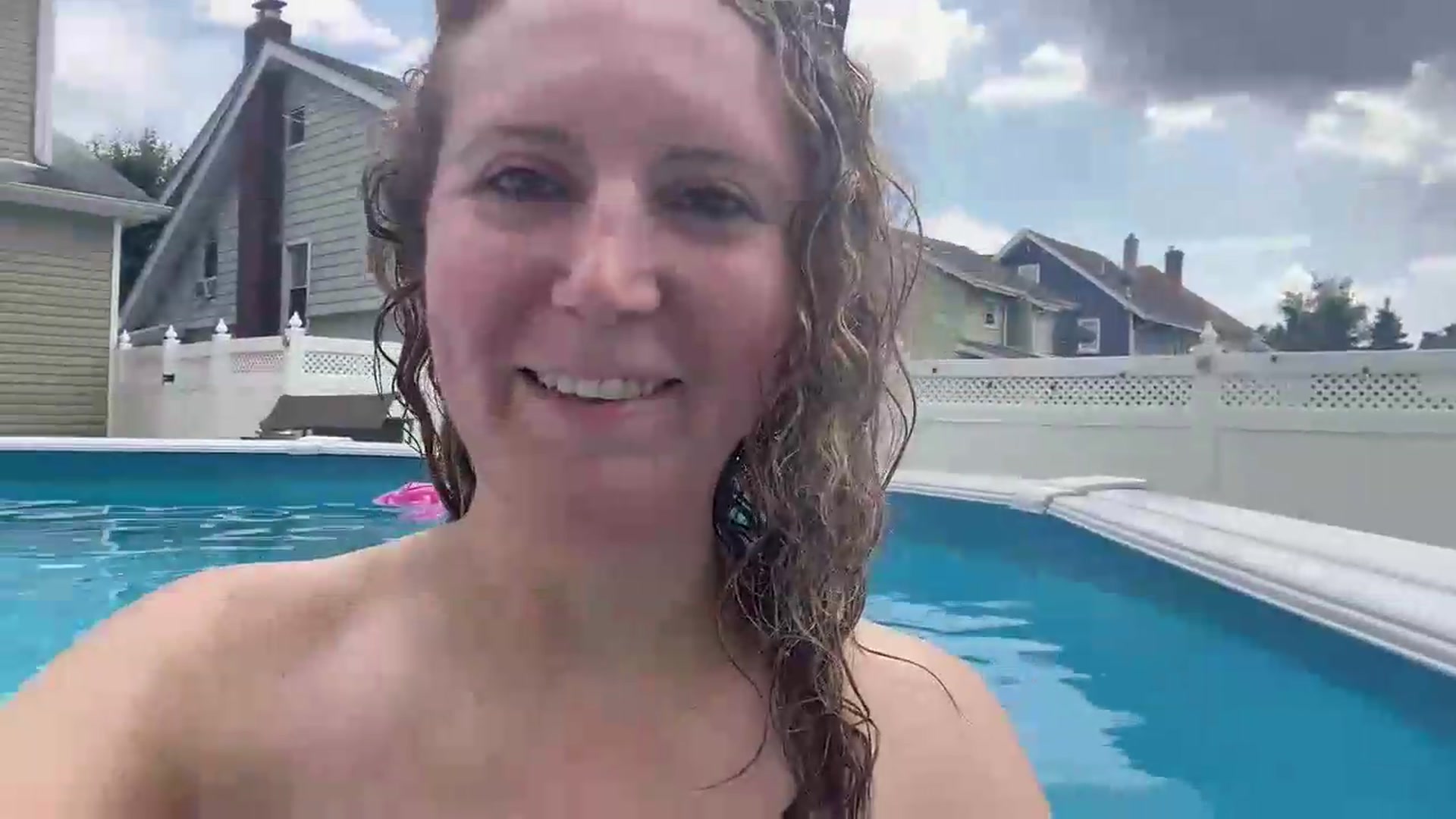 Gallery image thumbnail from Girlnxtdoor7's myfreecams stream on, 08/01/2026, 17:39 image 18 of 20