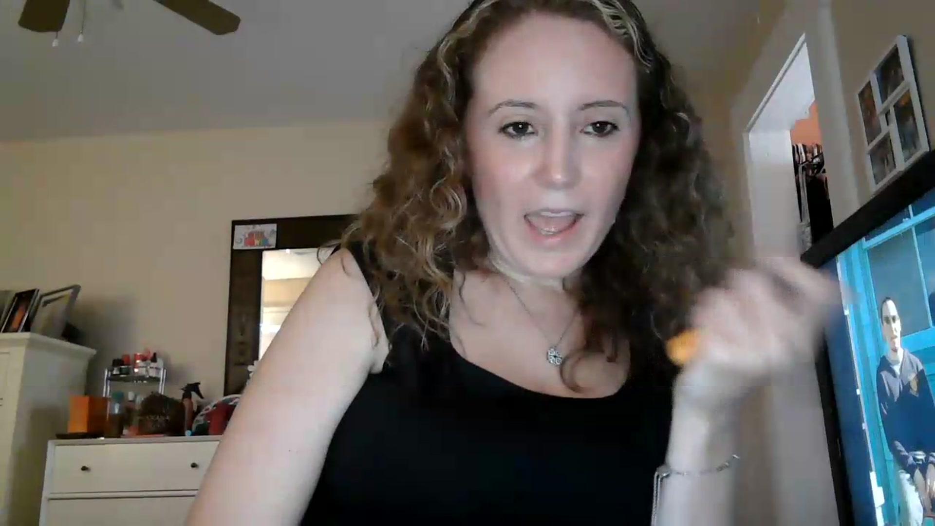 Gallery image thumbnail from Girlnxtdoor7's myfreecams stream on, 08/09/2026, 18:35 image 10 of 20