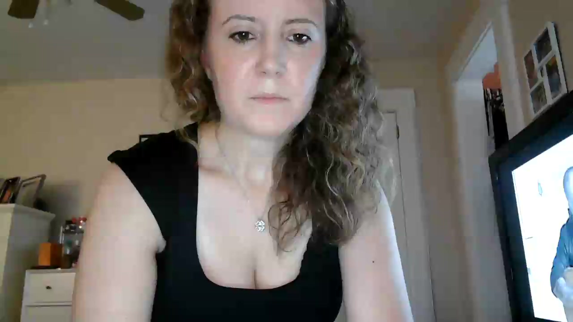 Gallery image thumbnail from Girlnxtdoor7's myfreecams stream on, 08/09/2026, 18:35 image 1 of 20