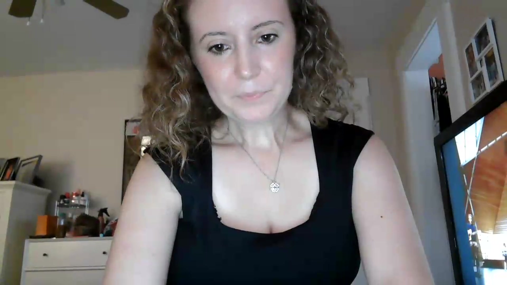 Gallery image thumbnail from Girlnxtdoor7's myfreecams stream on, 08/09/2026, 18:35 image 12 of 20