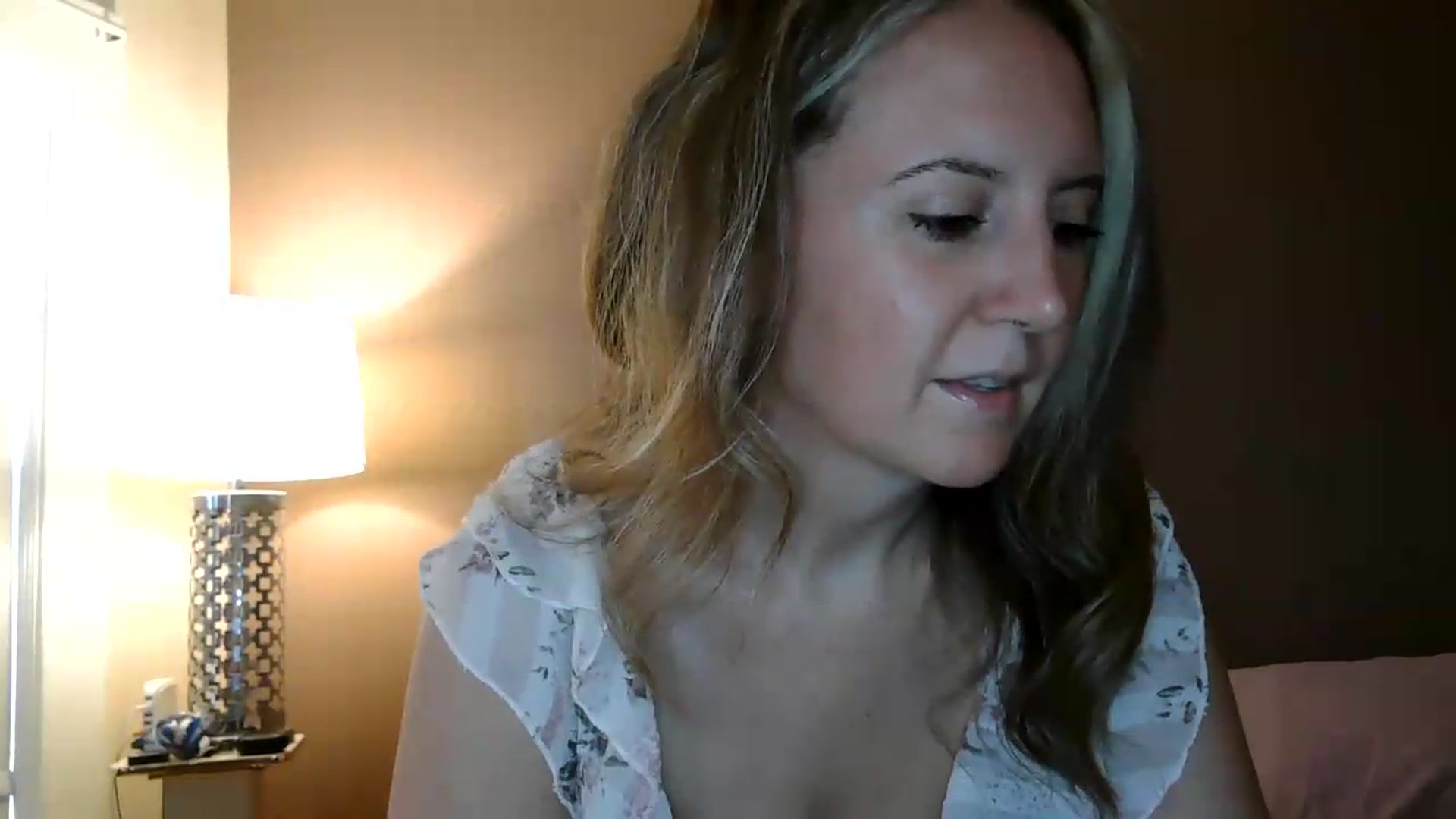 Gallery image thumbnail from Girlnxtdoor7's myfreecams stream on, 08/12/2026, 17:56 image 2 of 20