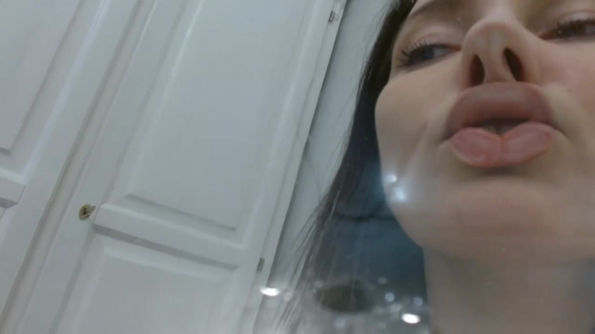 Gallery image thumbnail from Girlofheart's myfreecams stream on, 01/27/2023, 23:48 image 19 of 20