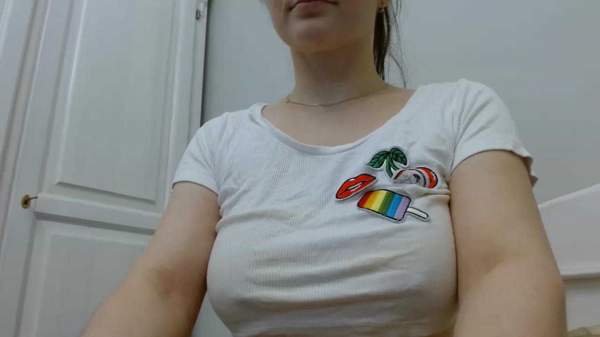 Gallery image thumbnail from Girlofheart's myfreecams stream on, 05/14/2023, 24:04 image 17 of 20