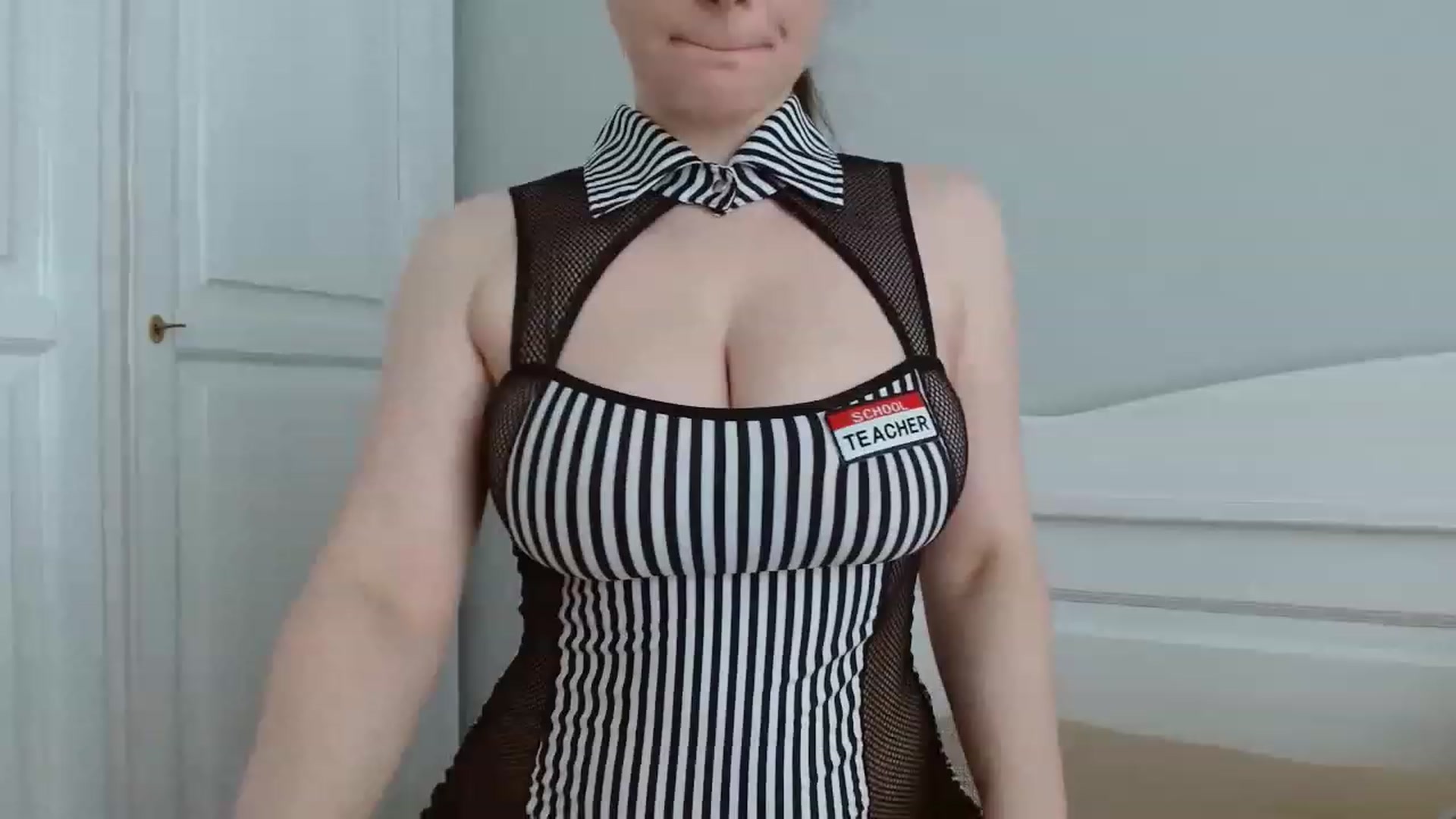 Gallery image thumbnail from Girlofheart's myfreecams stream on, 06/10/2023, 16:00 image 11 of 20