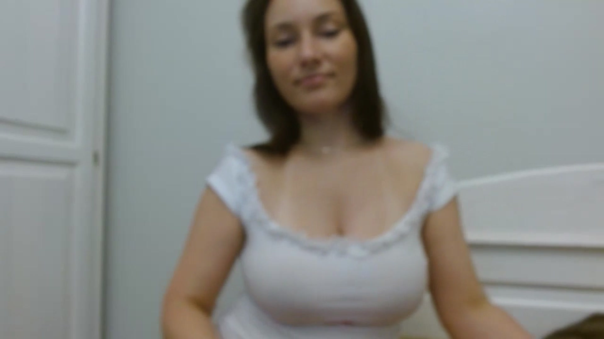 Gallery image thumbnail from Girlofheart's myfreecams stream on, 06/29/2023, 23:42 image 6 of 20