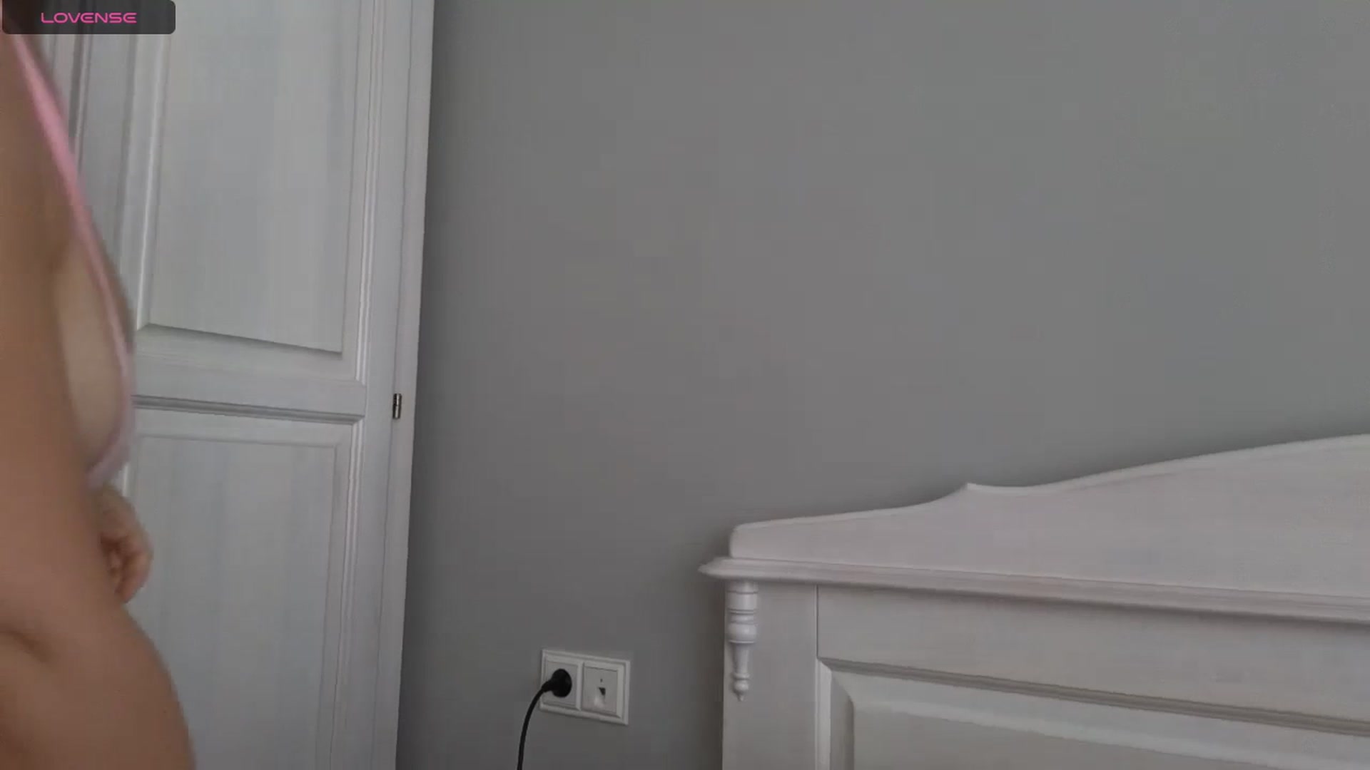 Gallery image thumbnail from Girlofheart's myfreecams stream on, 09/08/2023, 14:57 image 13 of 20