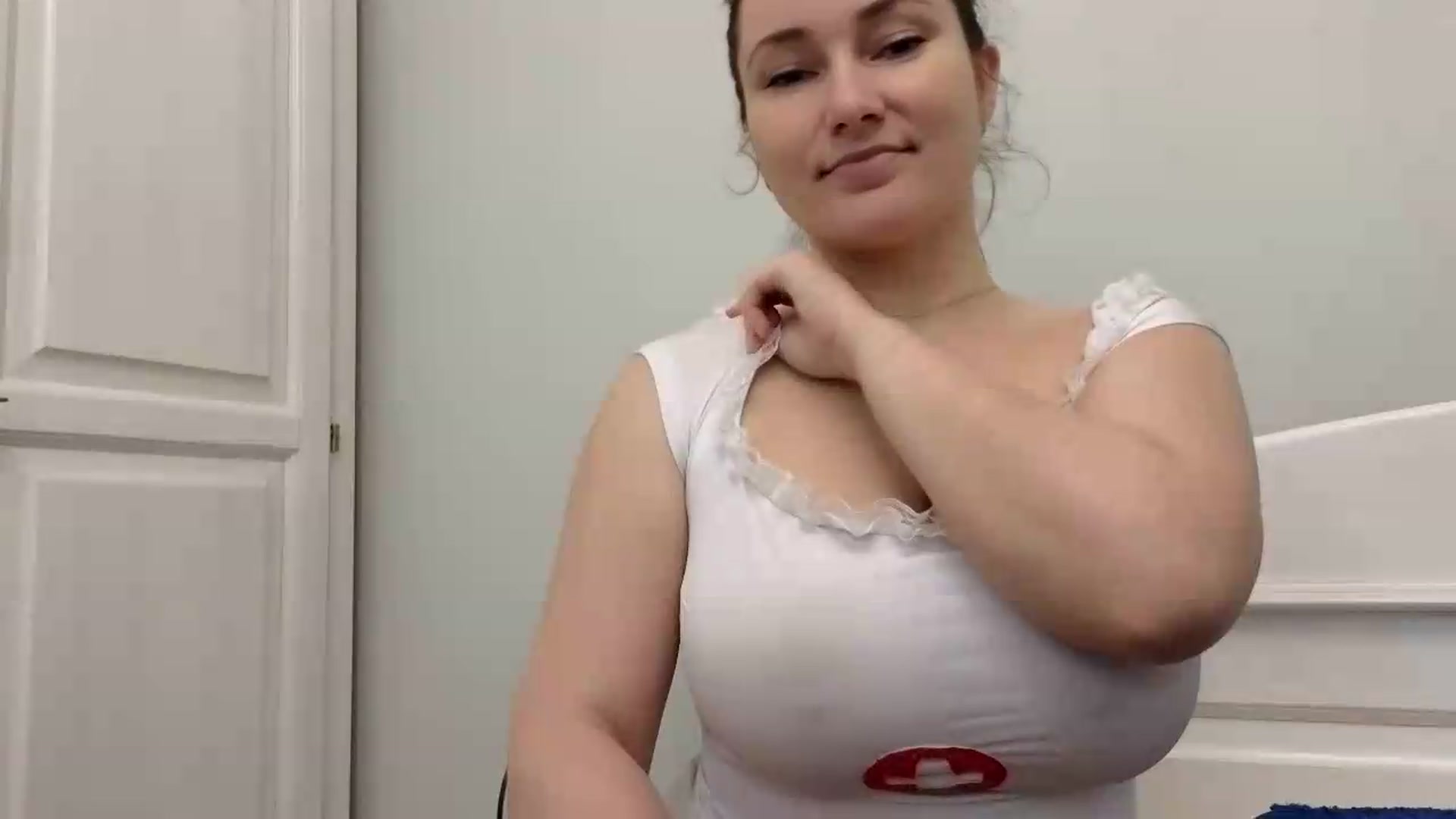 Gallery image thumbnail from Girlofheart's myfreecams stream on, 09/22/2026, 24:04 image 6 of 20