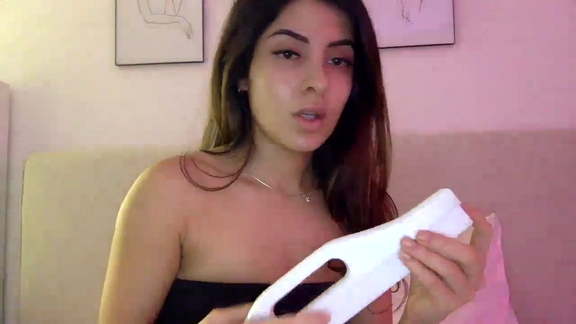 Gallery image thumbnail from GirlyGirl28's myfreecams stream on, 12/07/2023, 07:25 image 3 of 20
