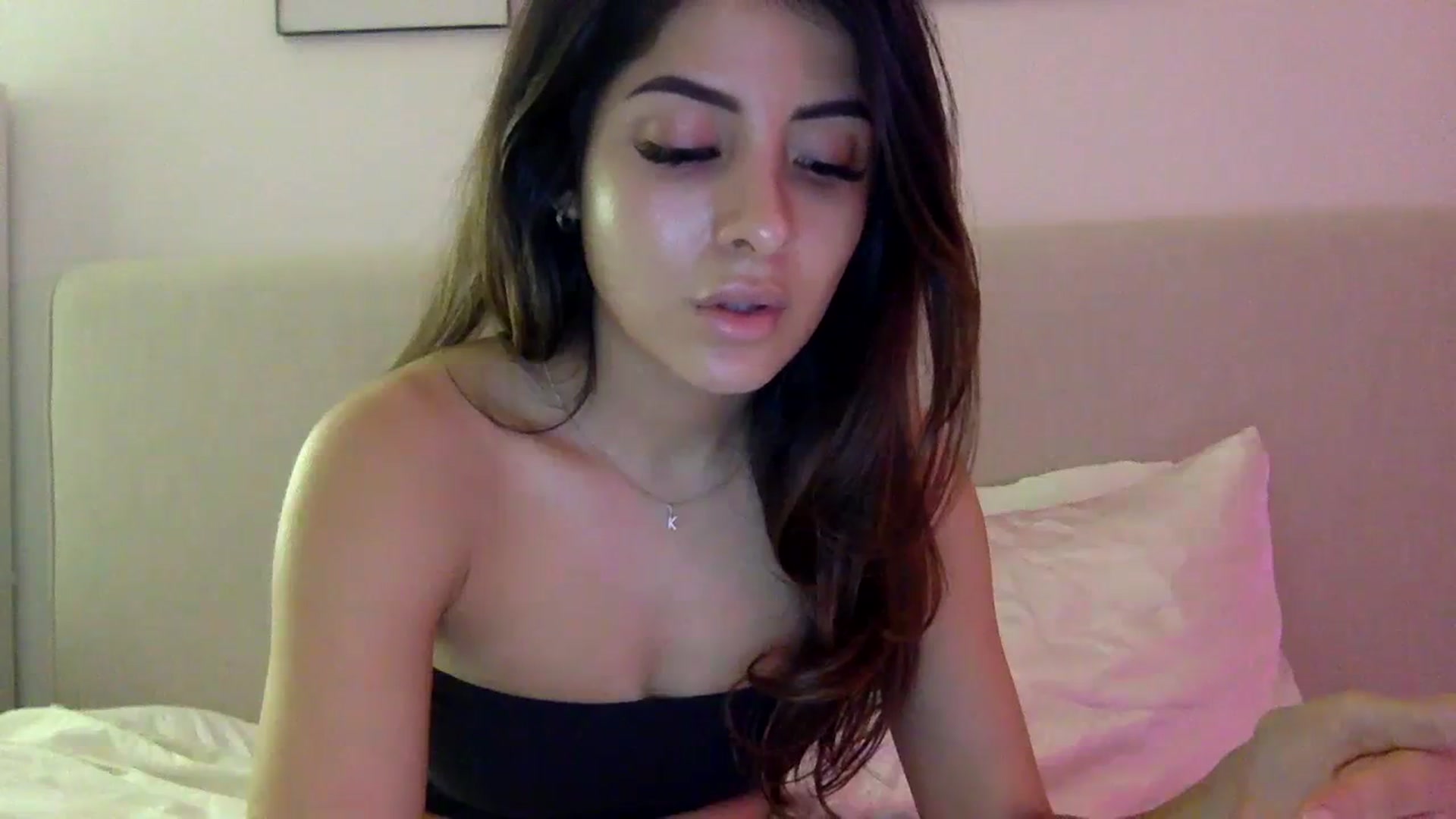 Gallery image thumbnail from GirlyGirl28's myfreecams stream on, 12/07/2023, 07:25 image 9 of 20