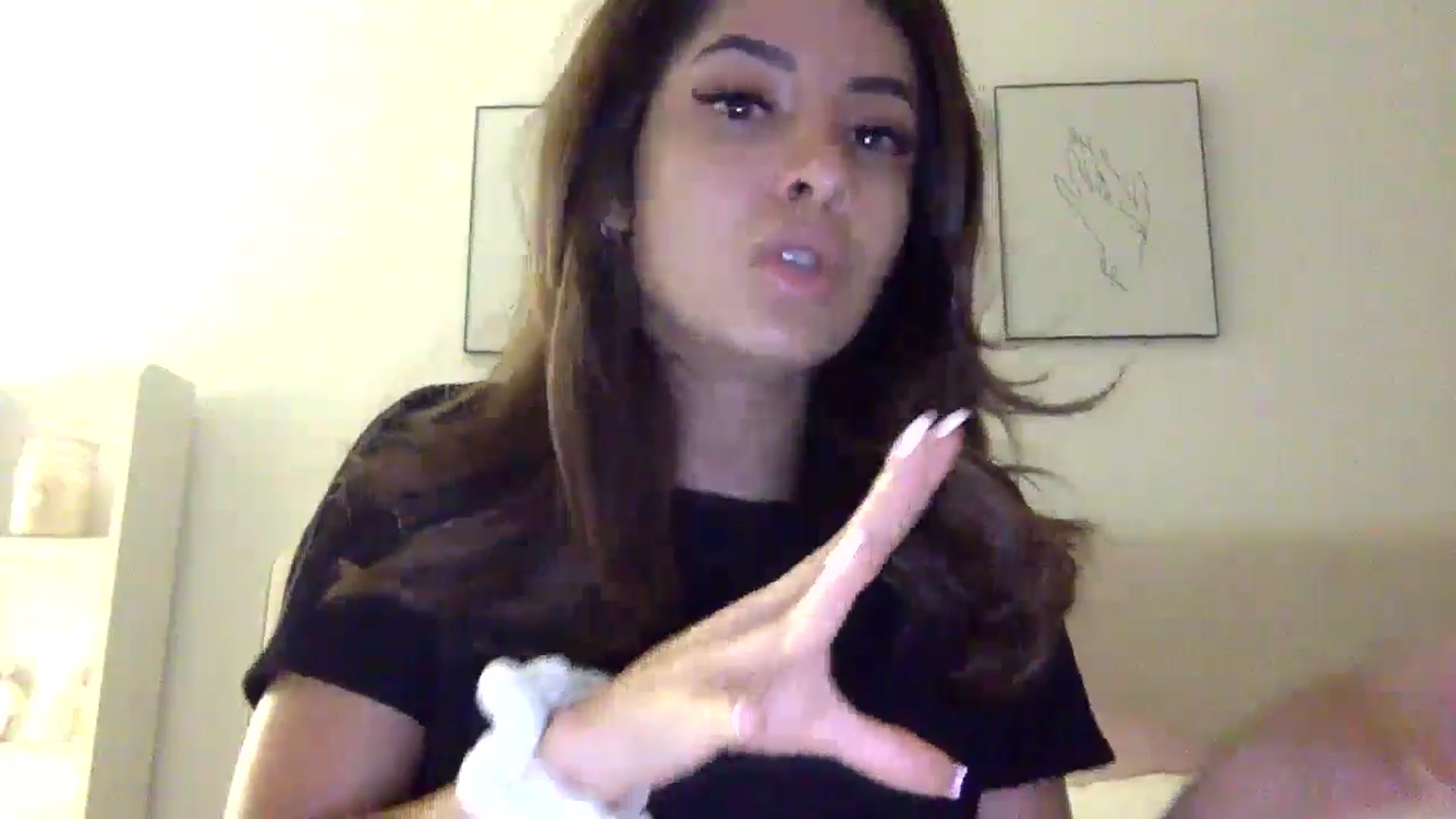 Gallery image thumbnail from GirlyGirl28's myfreecams stream on, 04/29/2024, 06:09 image 10 of 20