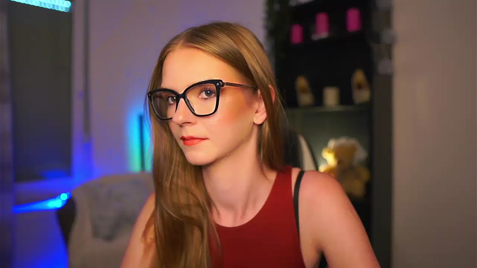 Gallery image thumbnail from Gisela_jilk's myfreecams stream on, 08/21/2025, 11:15 image 15 of 20
