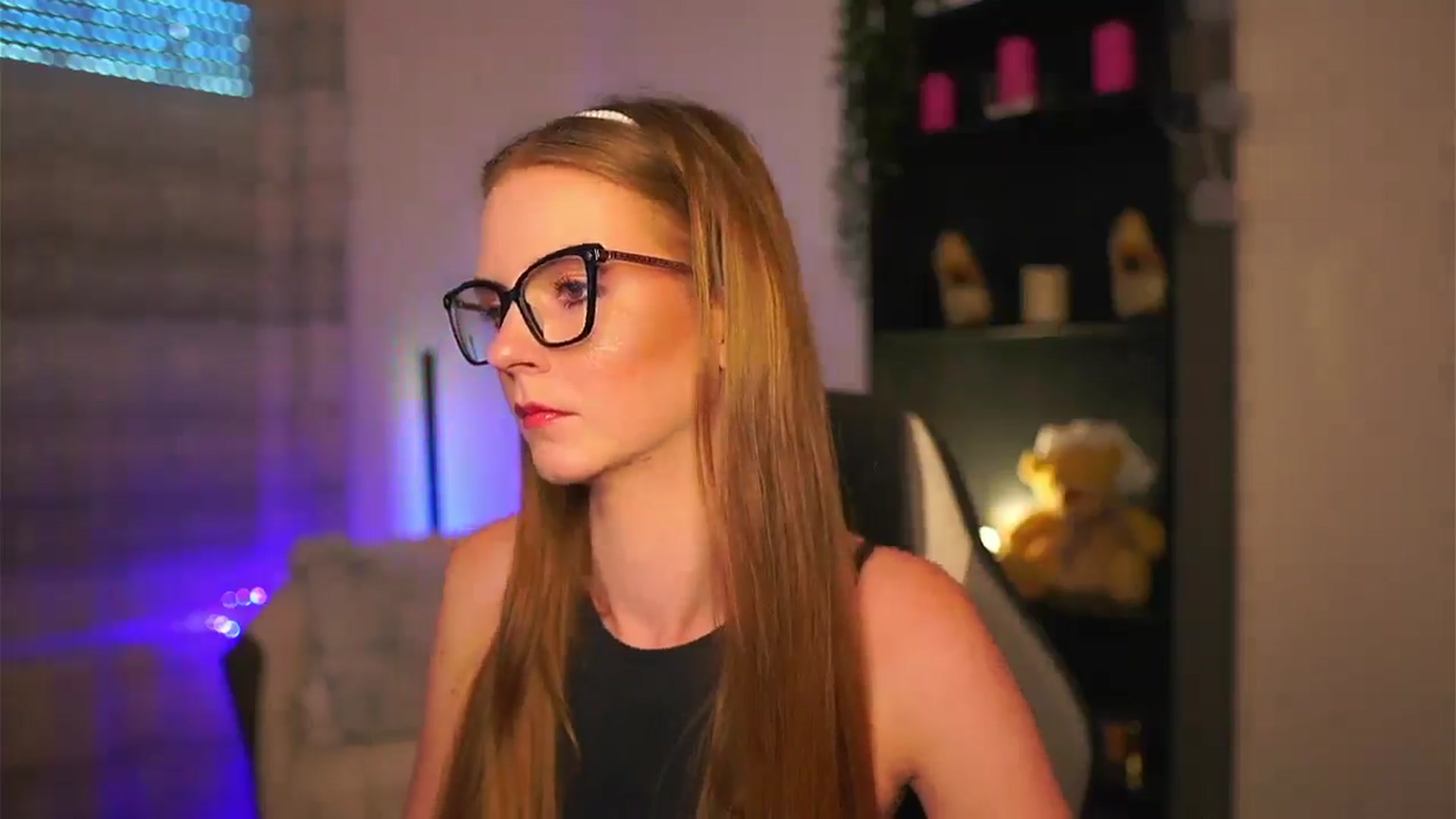 Gallery image thumbnail from Gisela_jilk's myfreecams stream on, 08/25/2025, 12:12 image 17 of 20