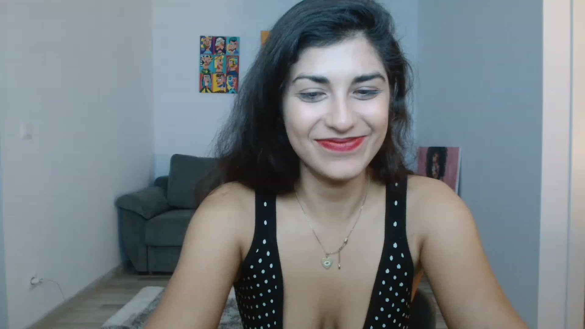 Gallery image thumbnail from GiselleH's myfreecams stream on, 11/21/2022, 20:55 image 3 of 20