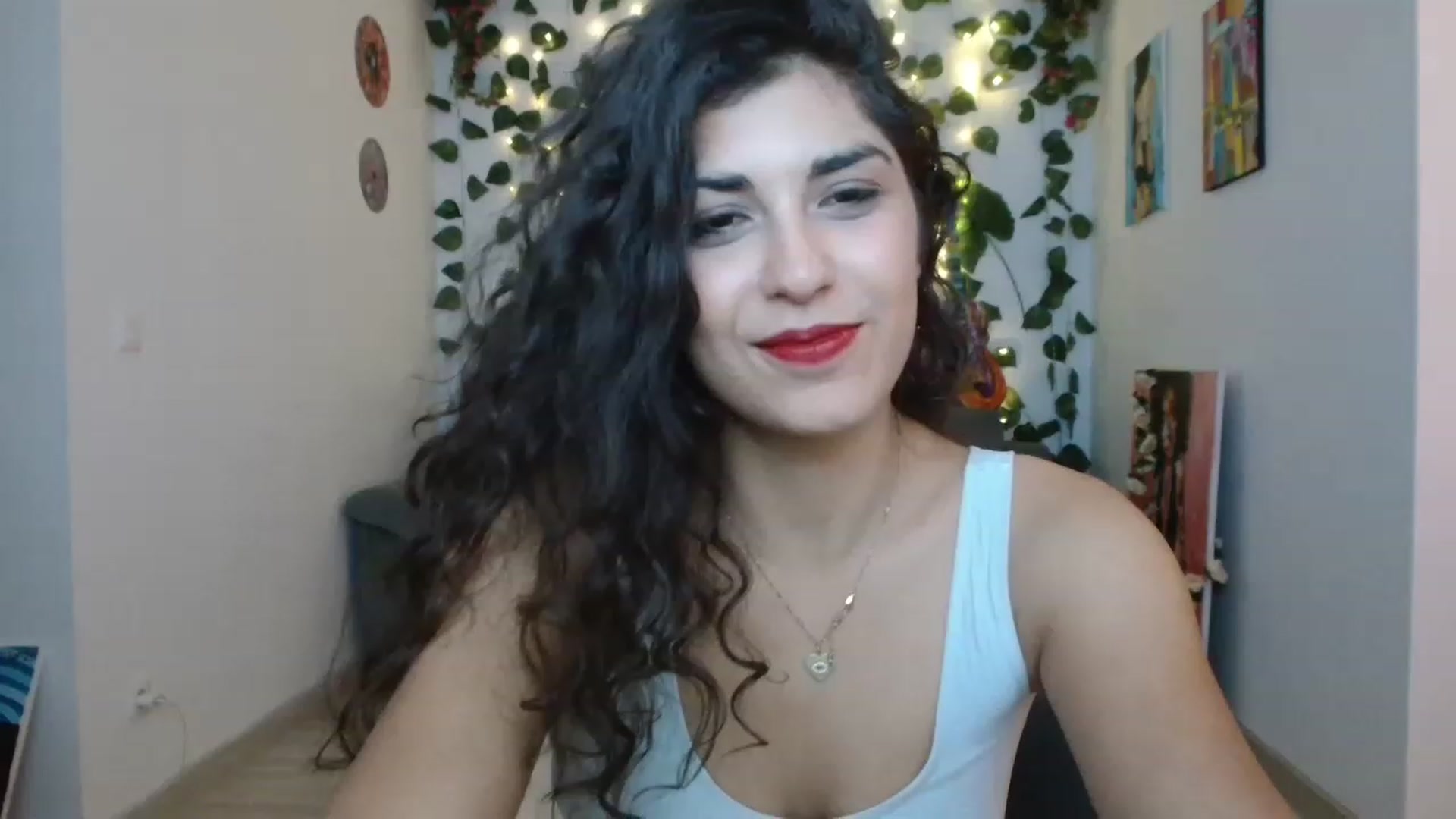 Gallery image thumbnail from GiselleH's myfreecams stream on, 11/27/2022, 21:38 image 16 of 20