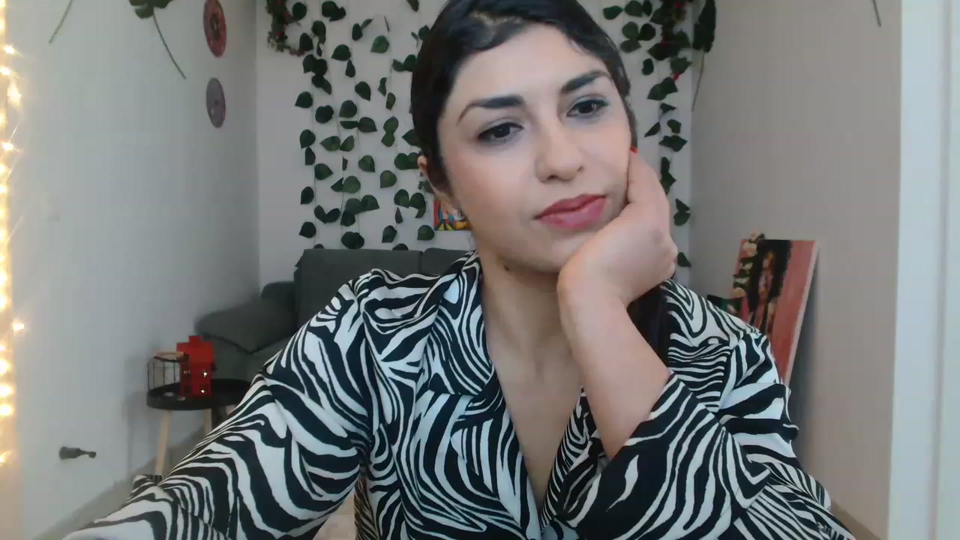 Gallery image thumbnail from GiselleH's myfreecams stream on, 01/28/2023, 12:12 image 6 of 20