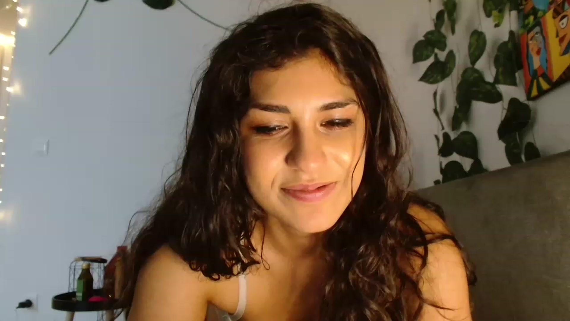 Gallery image thumbnail from GiselleH's myfreecams stream on, 02/09/2023, 15:22 image 6 of 20