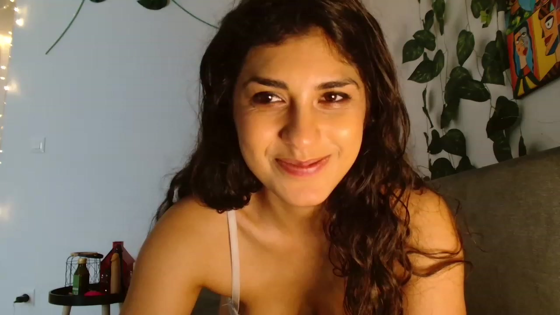 Gallery image thumbnail from GiselleH's myfreecams stream on, 02/09/2023, 15:22 image 2 of 20