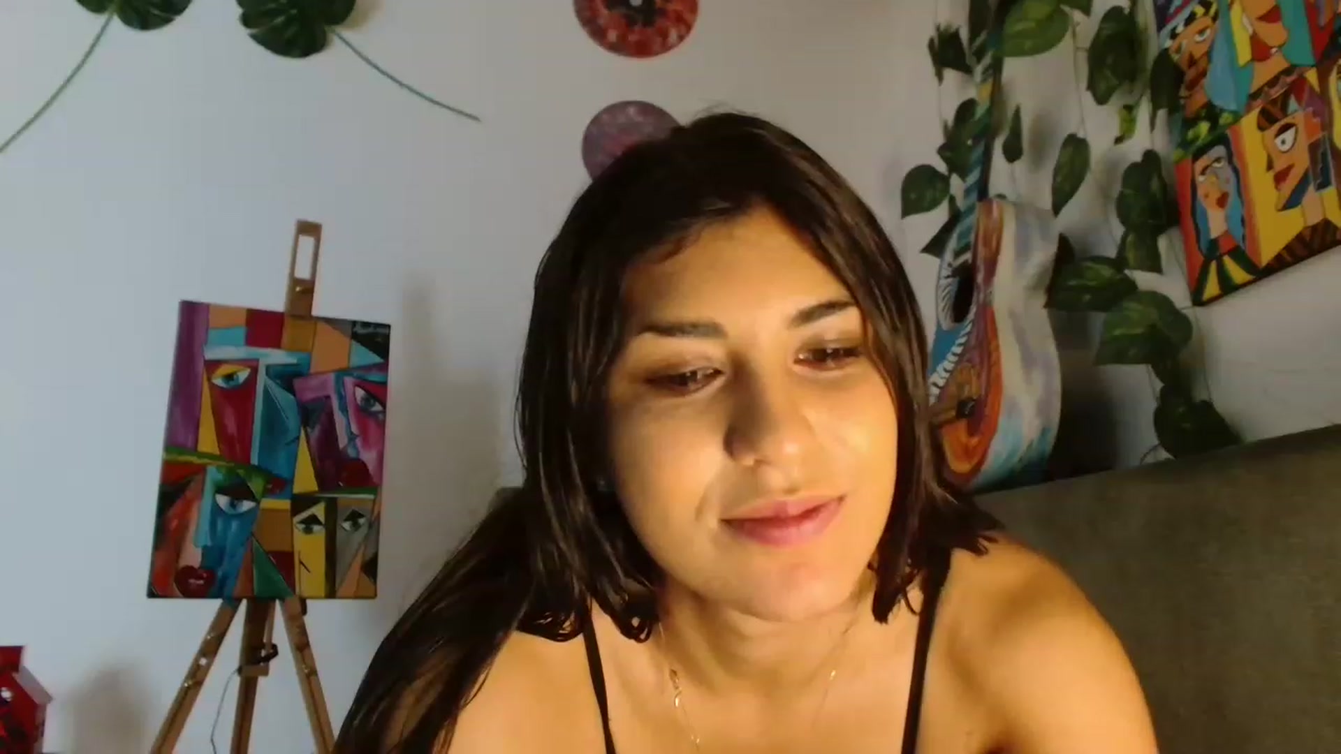 Gallery image thumbnail from GiselleH's myfreecams stream on, 02/11/2023, 15:50 image 7 of 20