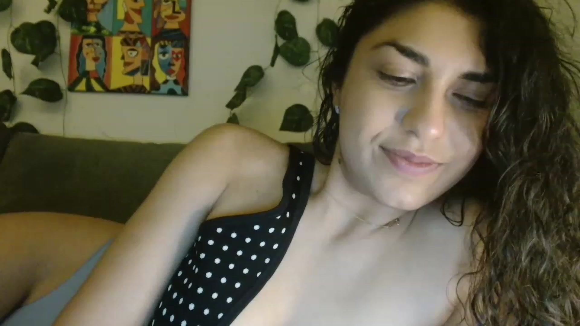 Gallery image thumbnail from GiselleH's myfreecams stream on, 02/21/2023, 01:26 image 2 of 20