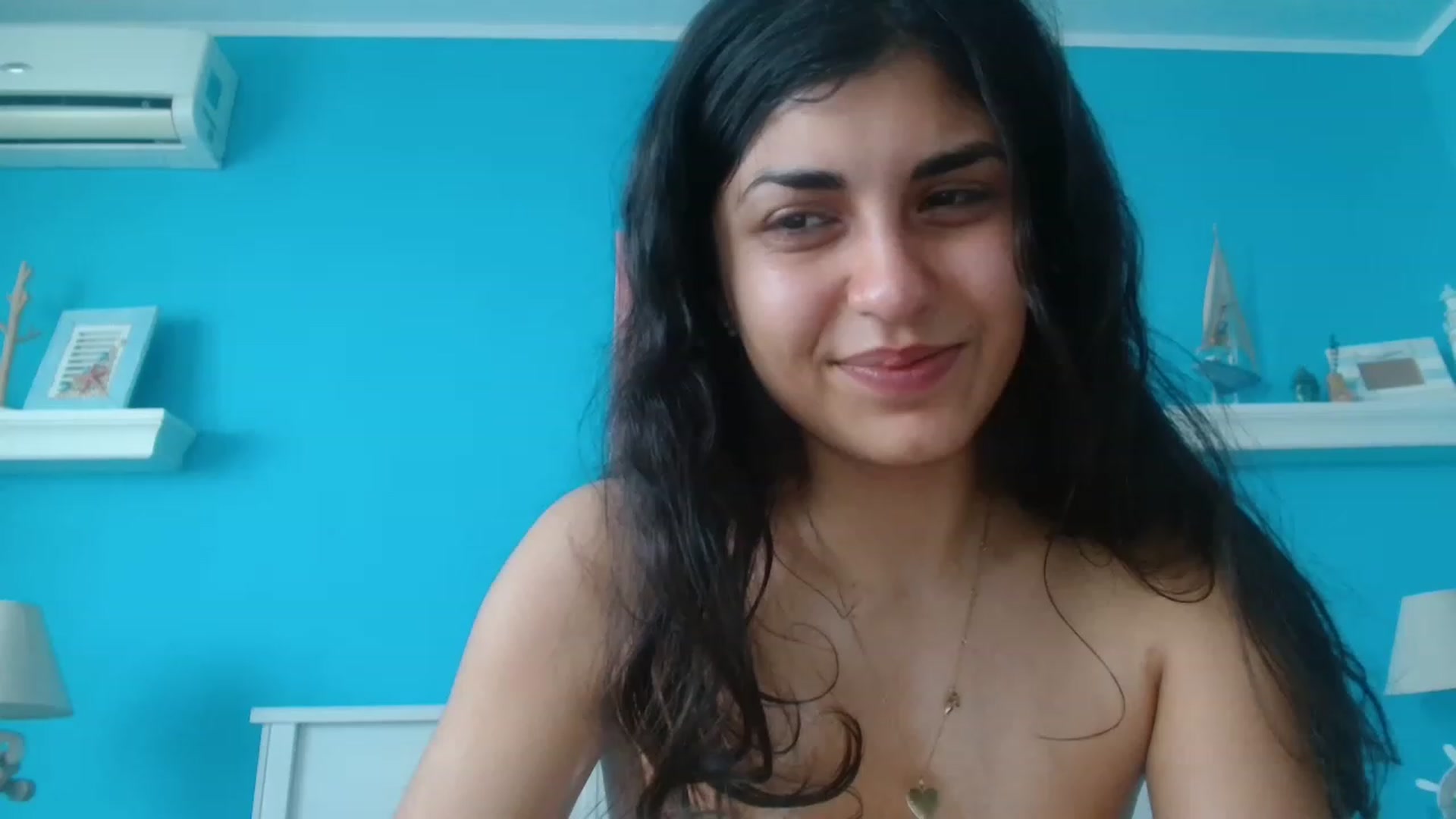 Gallery image thumbnail from GiselleH's myfreecams stream on, 03/06/2023, 06:56 image 12 of 20