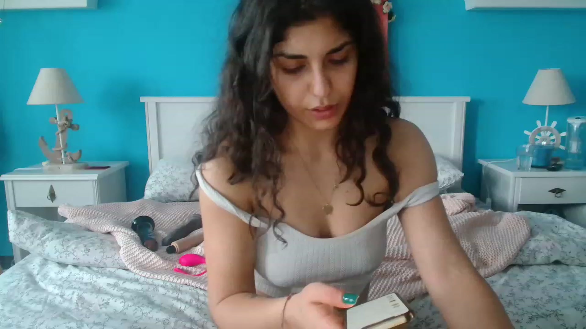 Gallery image thumbnail from GiselleH's myfreecams stream on, 03/07/2023, 15:43 image 4 of 20