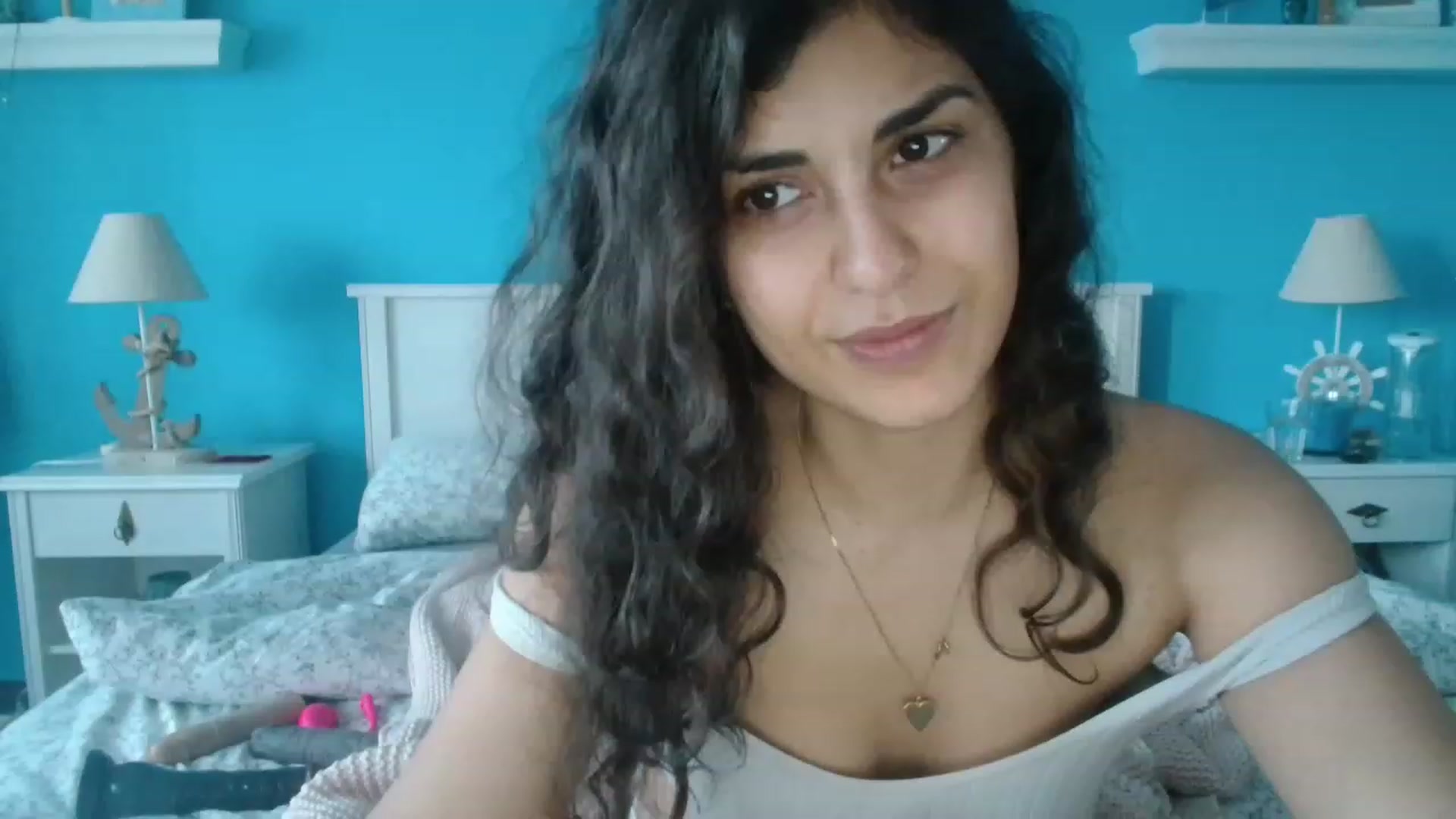 Gallery image thumbnail from GiselleH's myfreecams stream on, 03/07/2023, 15:43 image 19 of 20