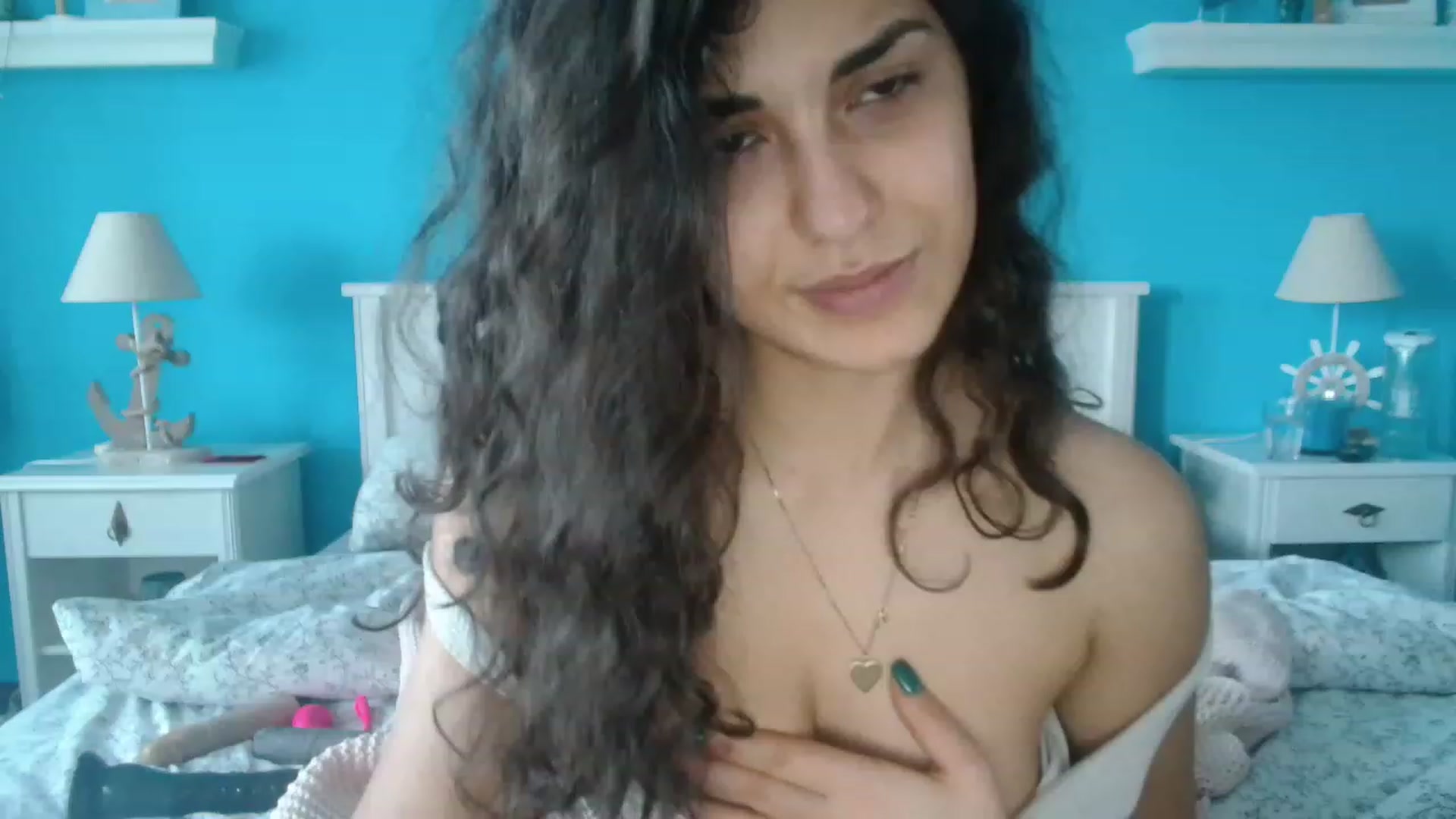 Gallery image thumbnail from GiselleH's myfreecams stream on, 03/07/2023, 15:43 image 18 of 20